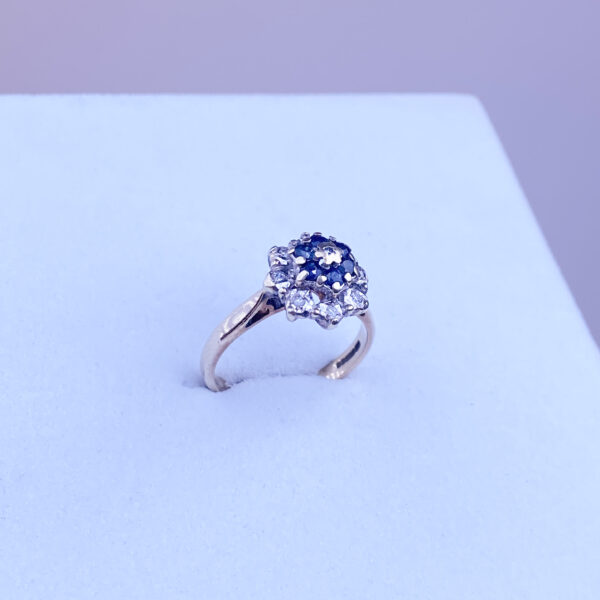 10k Vintage Sapphire Flower Ring