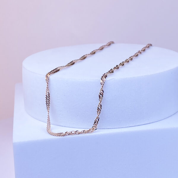 10k Gold Twisted Necklace - Image 4