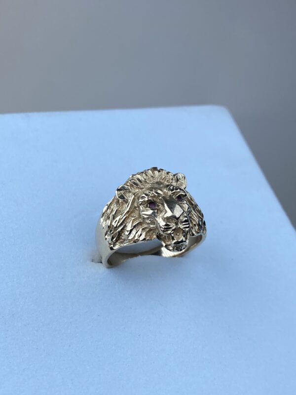 10k Yellow Gold Lion Head Ring